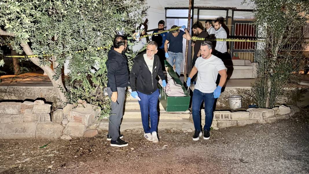 Birlikte yaşadığı kadını Antalya'da öldürdü, Konya polisine teslim oldu 4